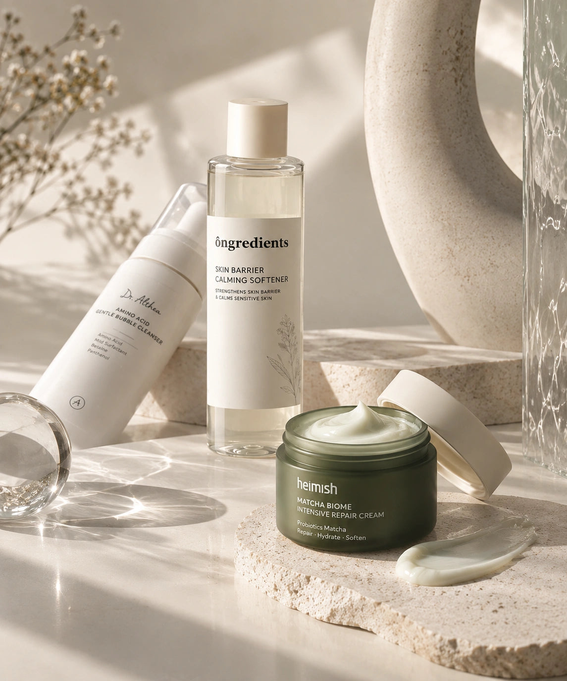 Dr. Althea, Ongredients és Heimish termékek prémium beauty editorial kompozícióban a NUREVI Bőrkomfort rutinhoz