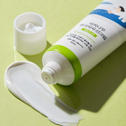 Round Lab - Moisture Mild-Up Sunscreen, 50ml – termékbemutató részlet